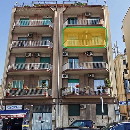 Orizzonte Etna Apartment Catania Bagian luar foto
